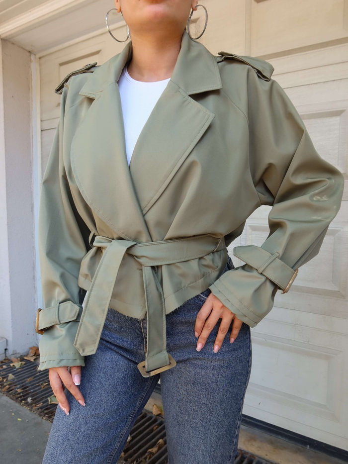 Kruvaze Yaka Crop Trench