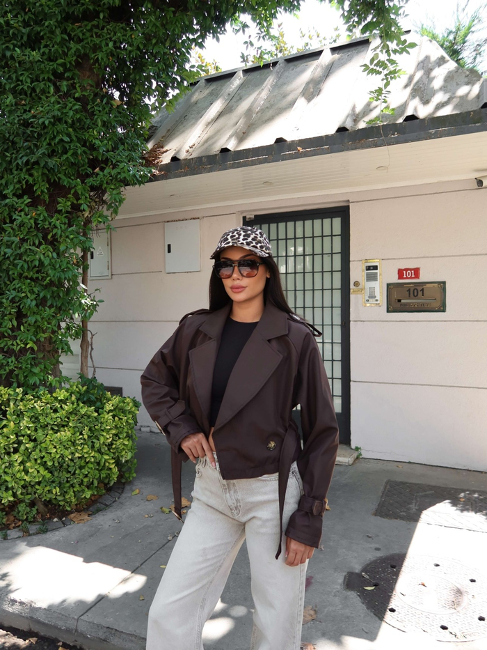 Kruvaze Yaka Crop Trench