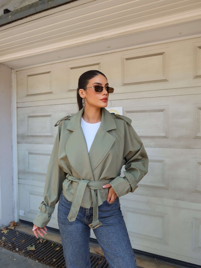 Kruvaze Yaka Crop Trench