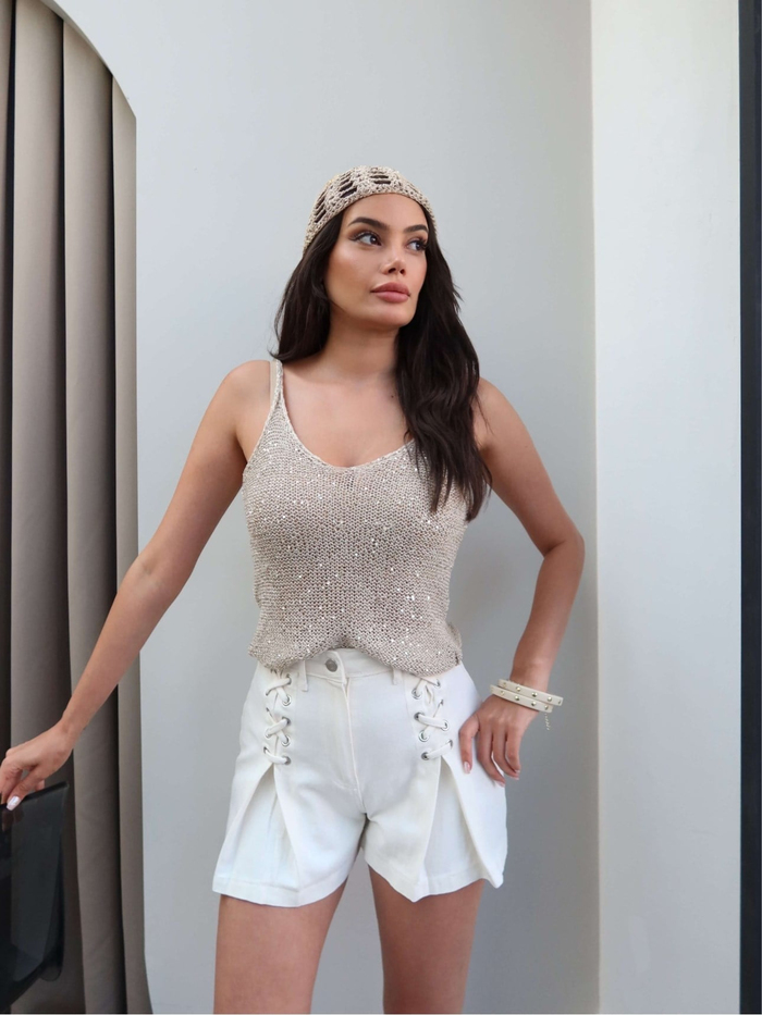 Kuşgözü Detay Denim Şort