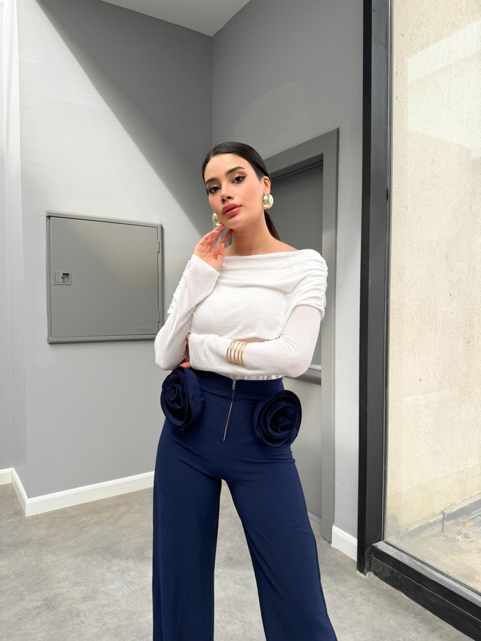 Lacivert Çiçek Broşlu Pantolon
