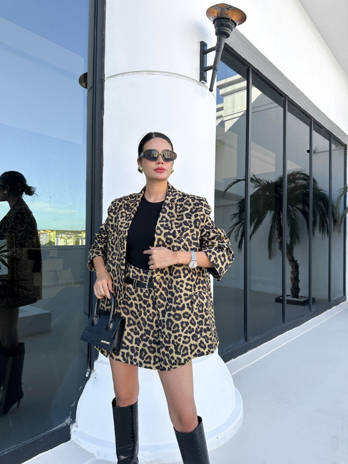 Leo Desenli Oversize Ceket