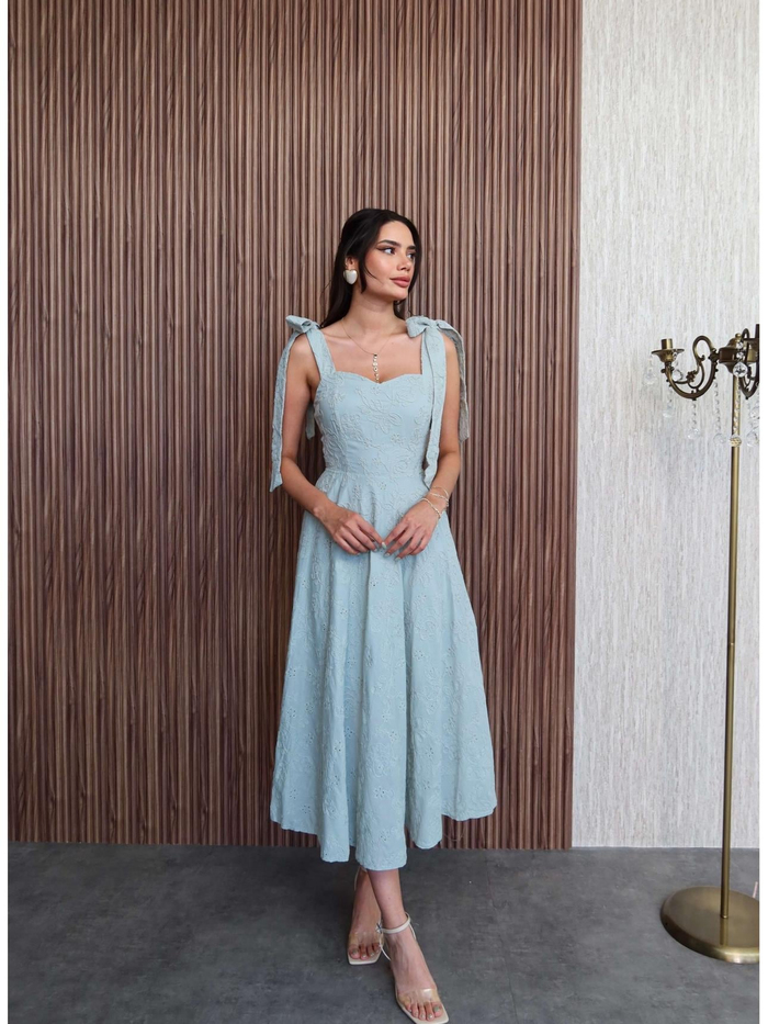 Mint Nakış İşlemeli Elbise