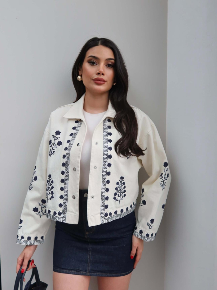 Nakış Detaylı Gabardin Ceket