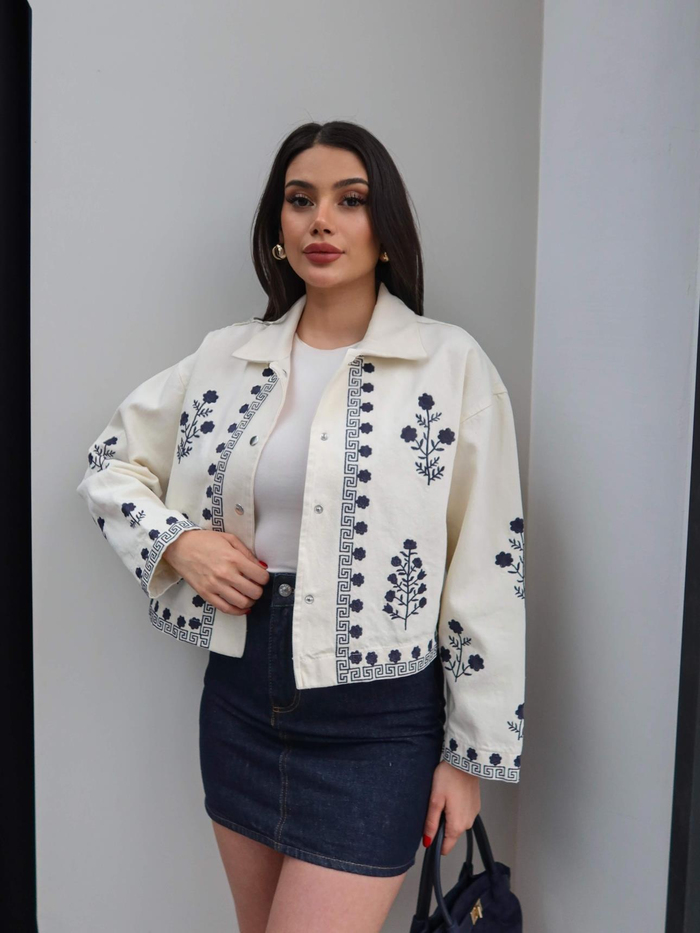 Nakış Detaylı Gabardin Ceket