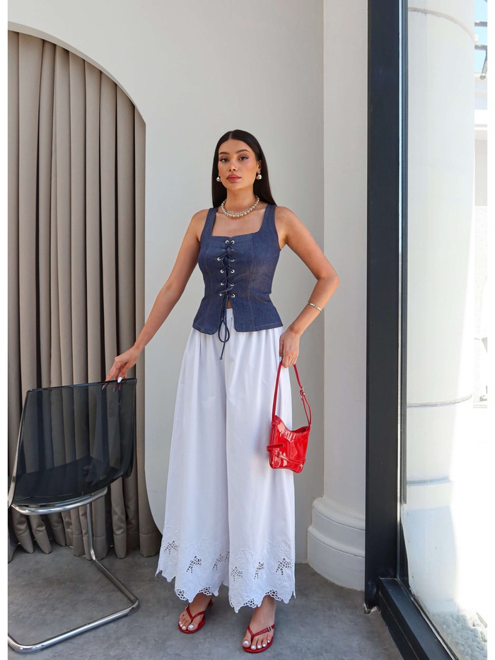 Nakış Detaylı Geniş Paça Pantolon
