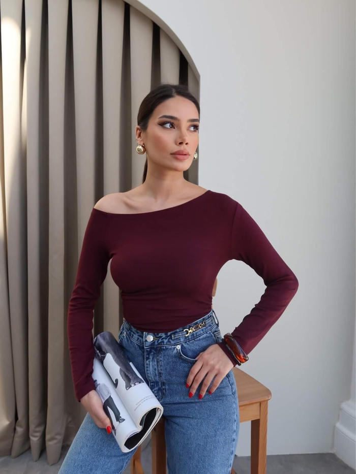 Omuz Dekolte Düz Body