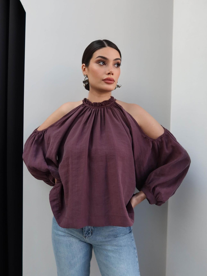 Omuz Dekolteli Büzgülü Bluz