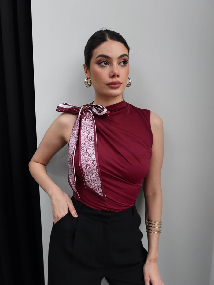 Omuz Fular Bağlamalı Bluz