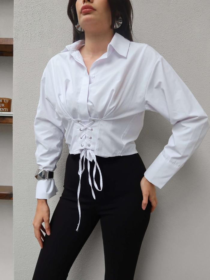 Ön Bağlama Detaylı Gömlek