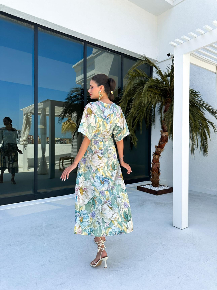 Ön Düğüm Detay Yırtmaçlı Kimono Elbise