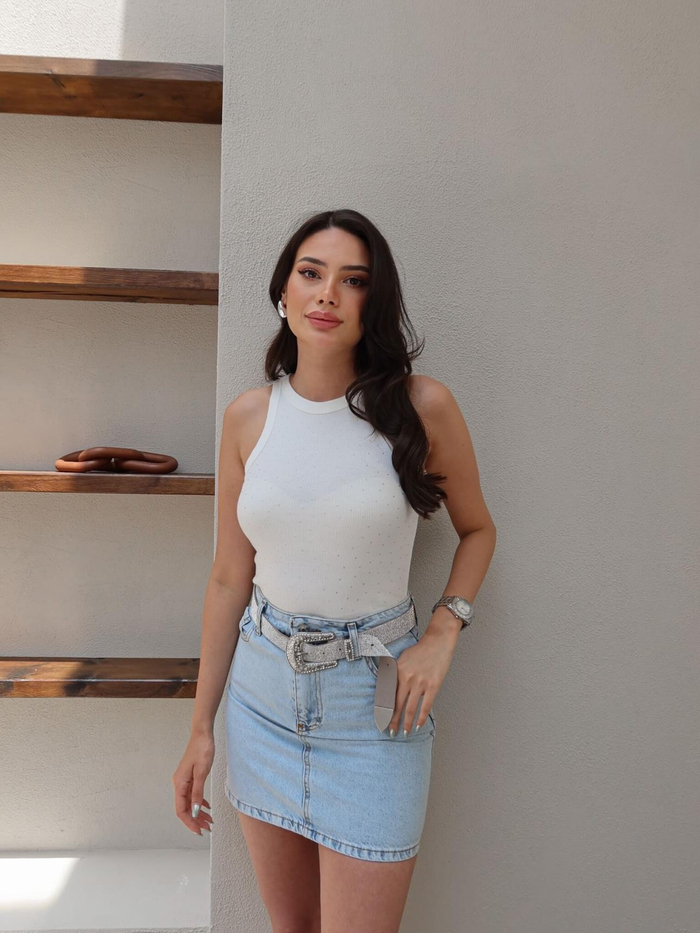 Önü Taşlı Atlet