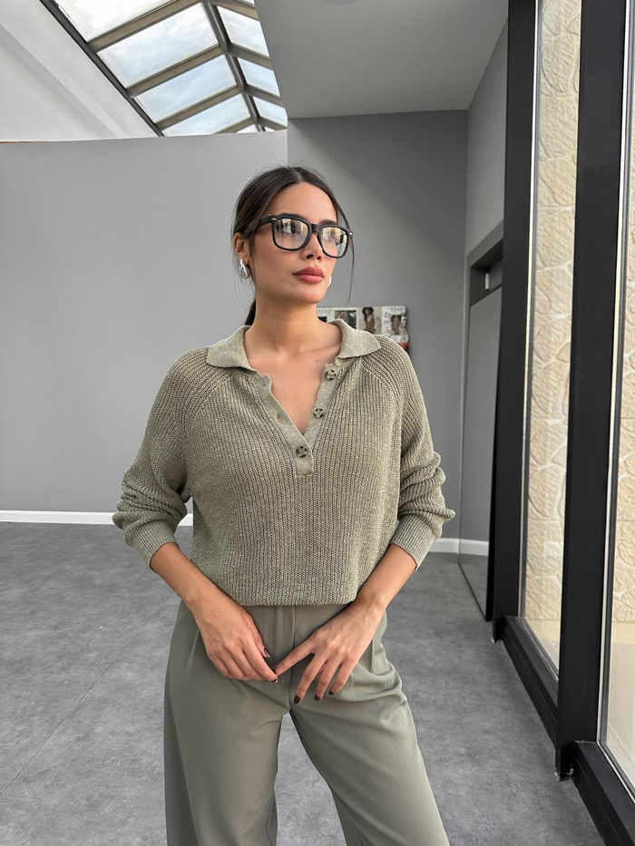 Oversize Düğmeli Örgü Triko Kazak
