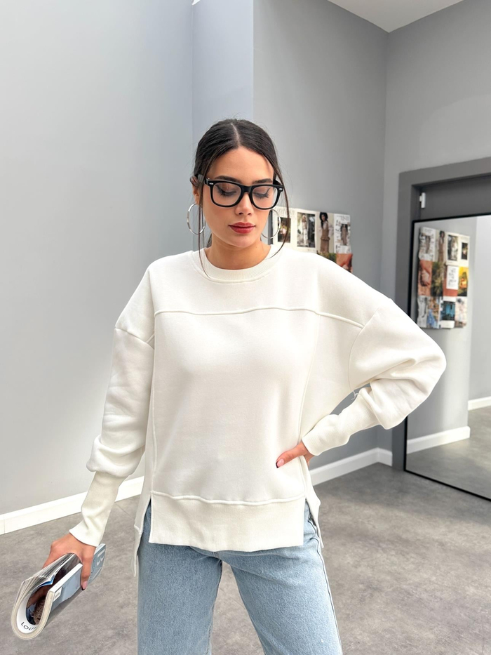 Oversize Şardonlu Yırtmaç Detaylı Sweatshirt