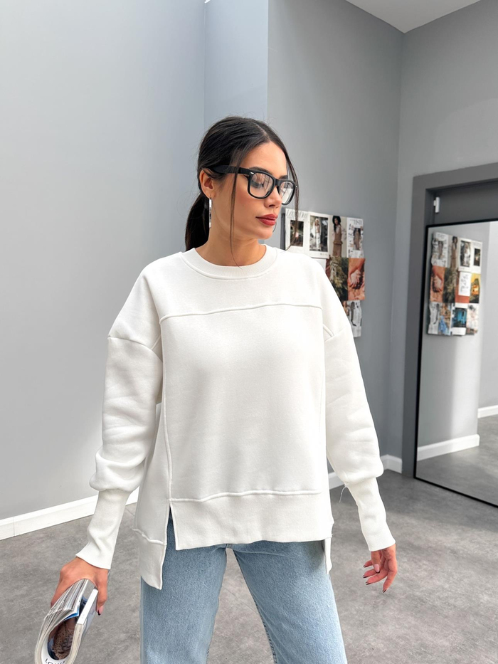 Oversize Şardonlu Yırtmaç Detaylı Sweatshirt