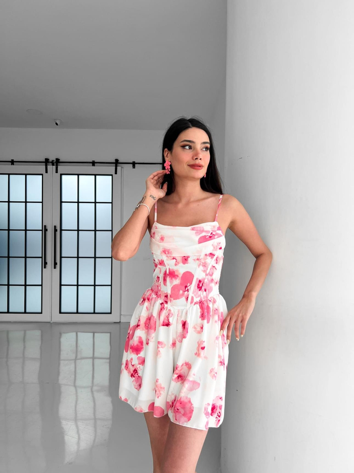 Pembe Askılı Sırt Gipeli Şort Tulum