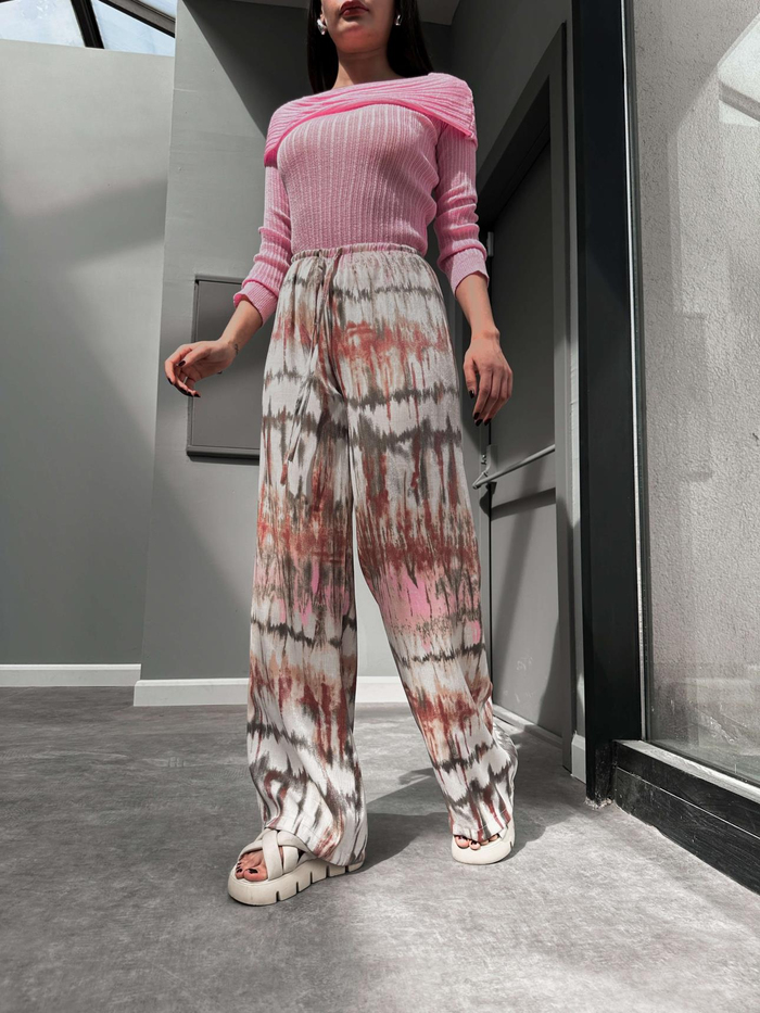 Pembe Batik Desenli Pantolon
