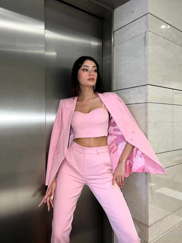 Pembe Crop Blazer Pantolon Takım