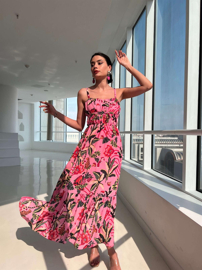 Pembe Desenli Sırtı Geometrik Elbise