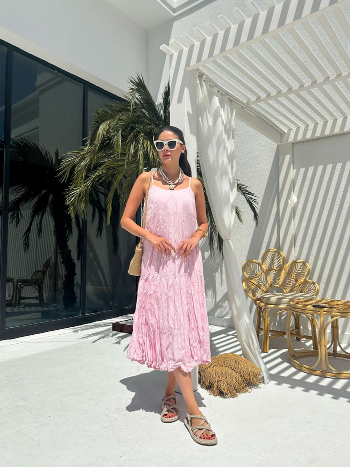 Pembe Kırışık Askılı Elbise