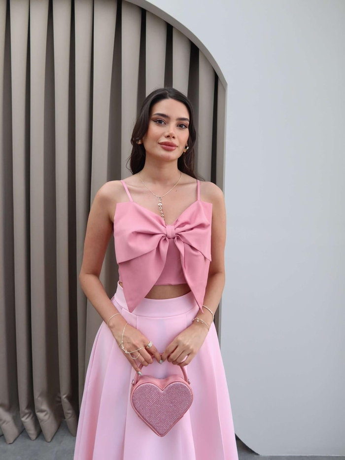 Pembe Kurdele Detay Askılı Bluz