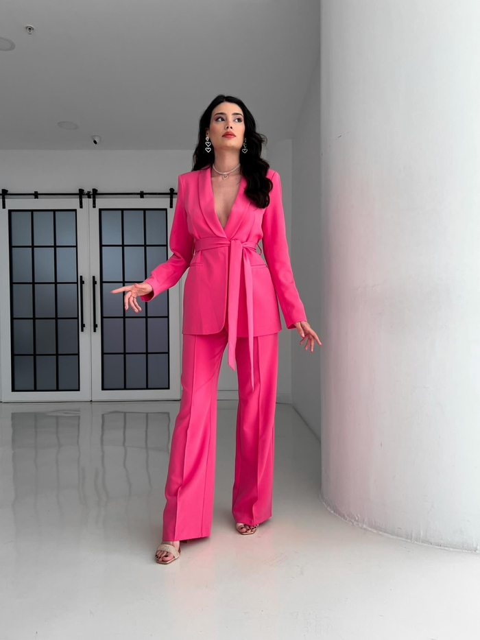 Pembe Kuşaklı Ceket Pantolon Takım