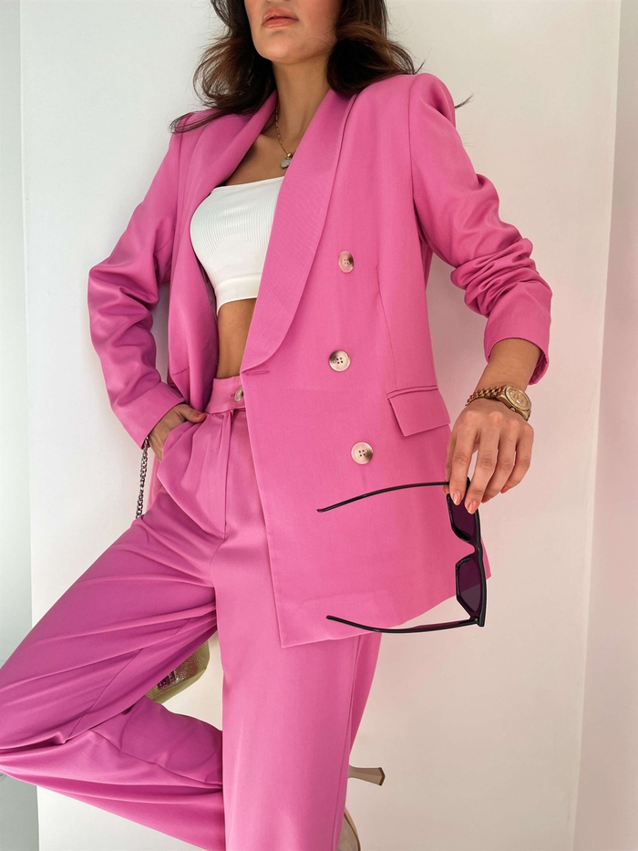 Pembe Premium Düğme Kadın Takım Elbise