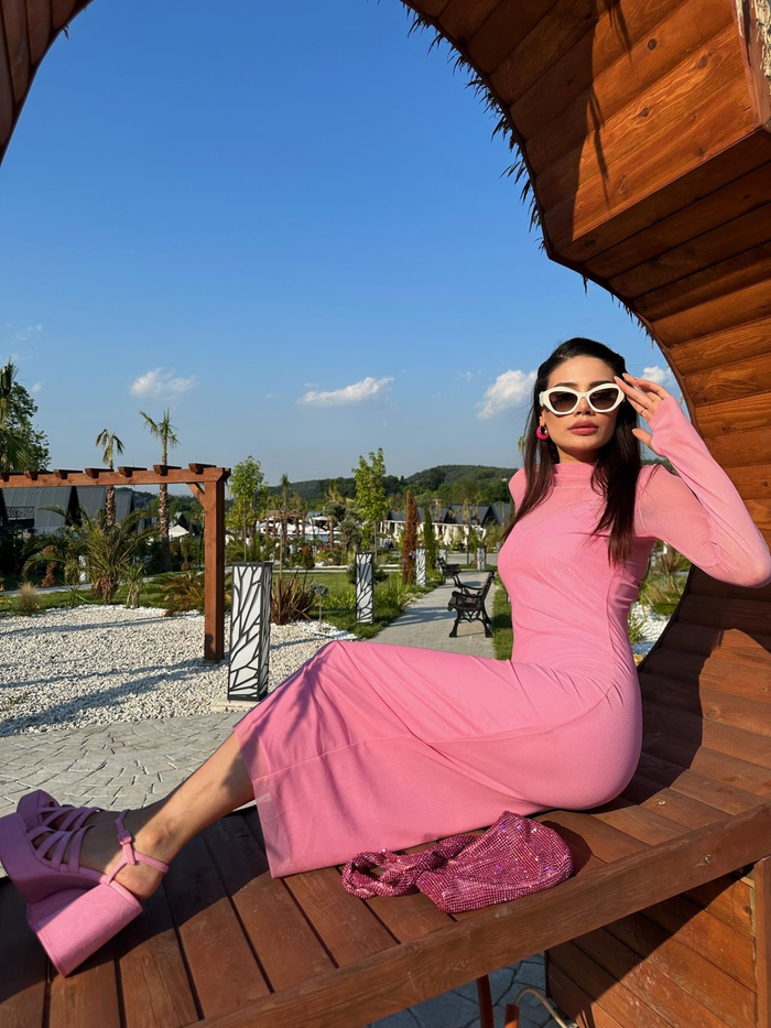 Pembe Tulle Dress