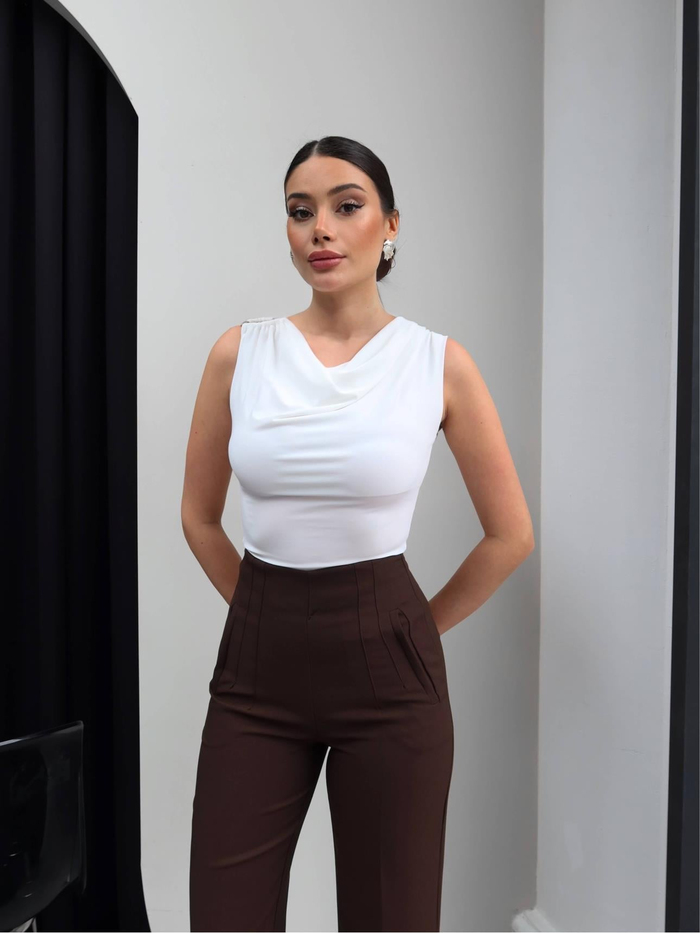 Pensli Arka Fermuarlı Geniş Paça Pantolon
