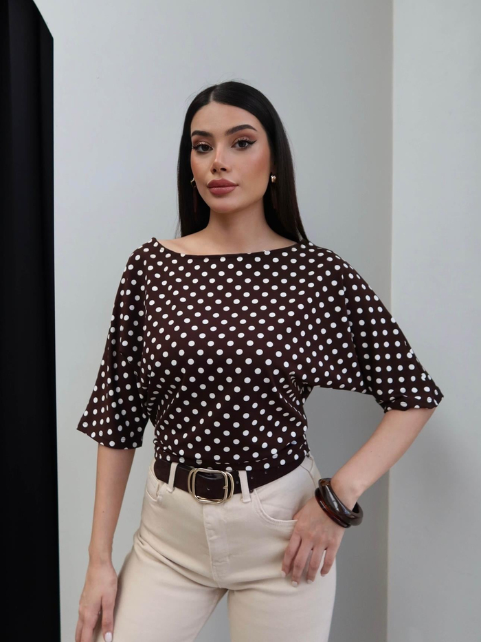 Puantiyeli Kayık Yaka Tshirt