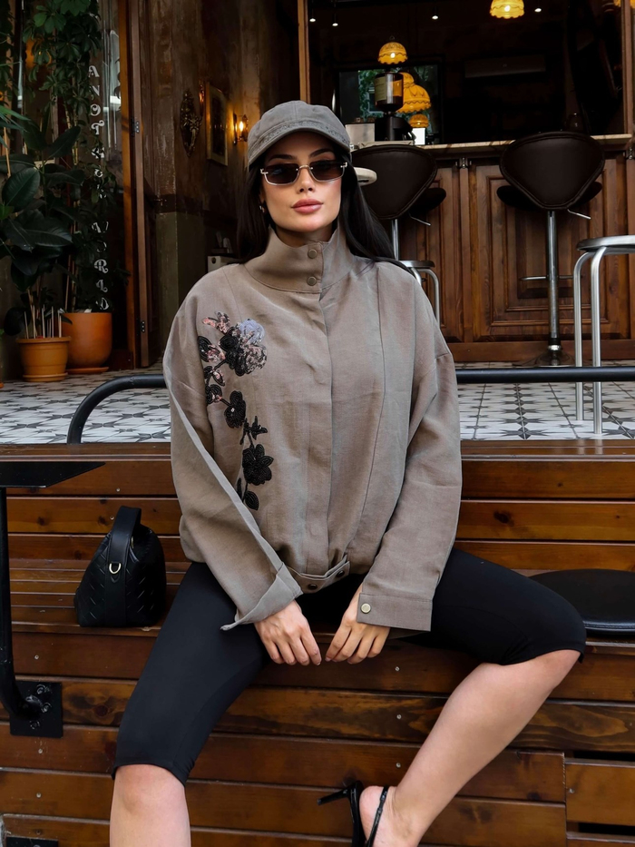 Pul İşlemeli Çıtçıtlı Ceket