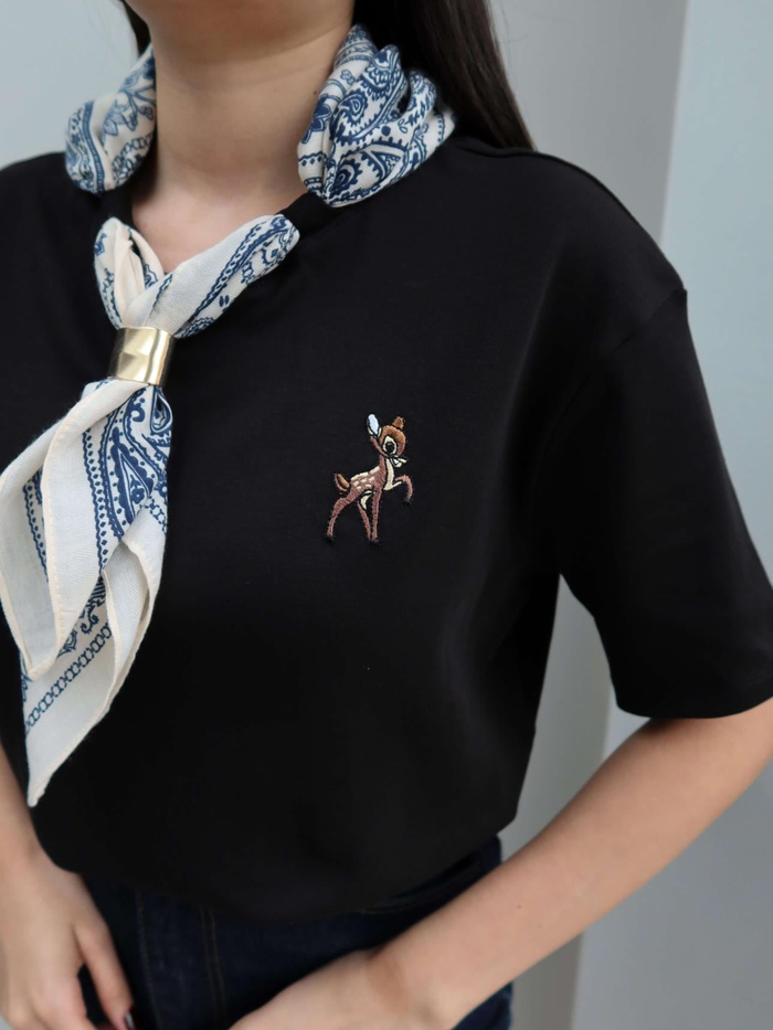 Şallı Aksesuar Detay Tshirt