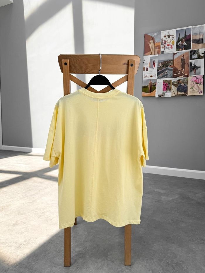 Sarı Minik Yazılı Tshirt