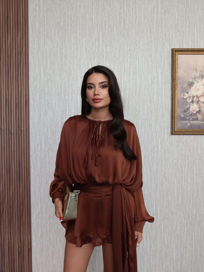Saten Kuşaklı Şort Elbise
