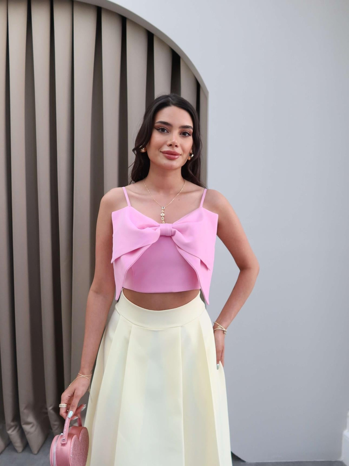 Şeker Pembe Kurdele Detay Askılı Bluz