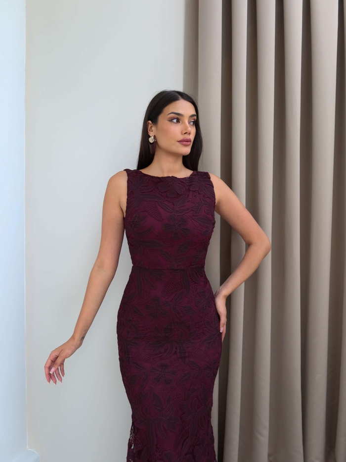 Sıfır Kol Çiçek Nakışlı Uzun Elbise