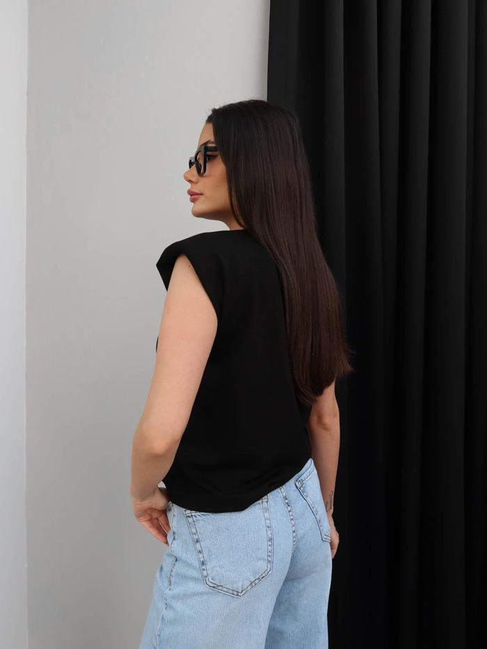 Sıfır Kol Vatkalı Basic Tshirt