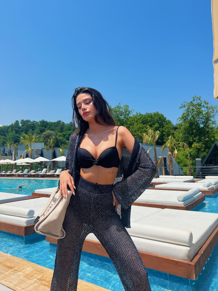 Simli Ajurlu Triko Takım