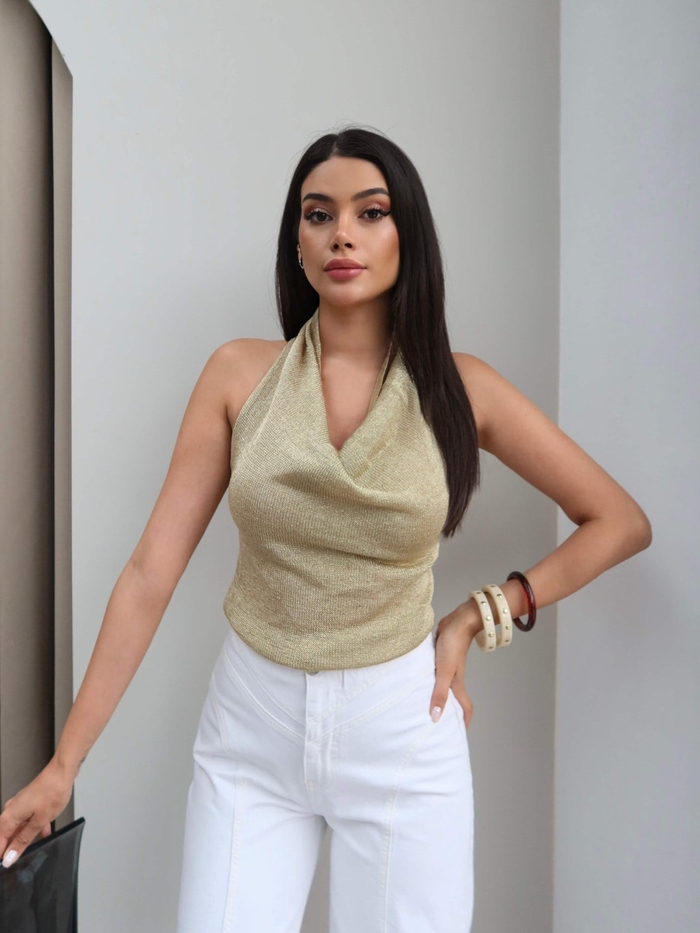 Simli Degaje Yaka Sırtı Açık Bluz