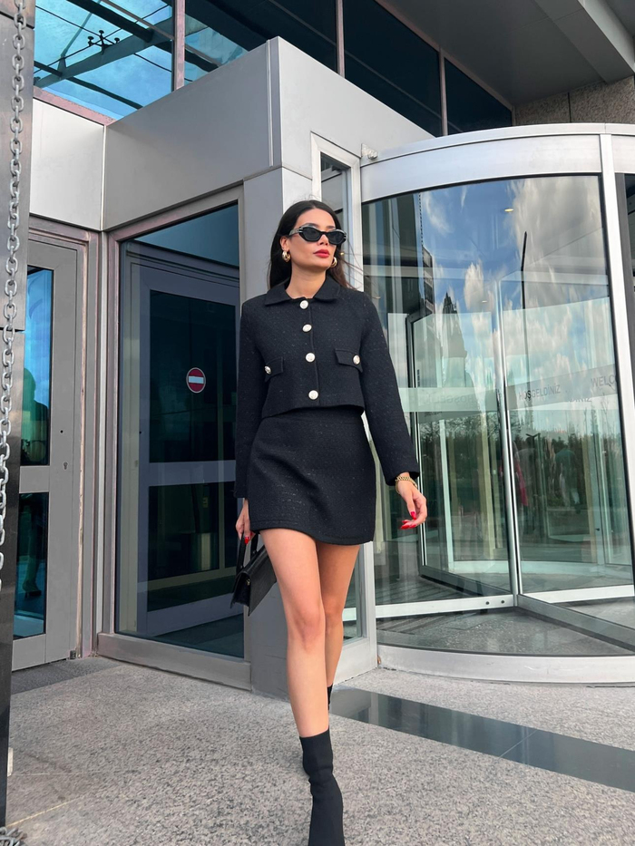 Simli Rebekka Şortlu Takım