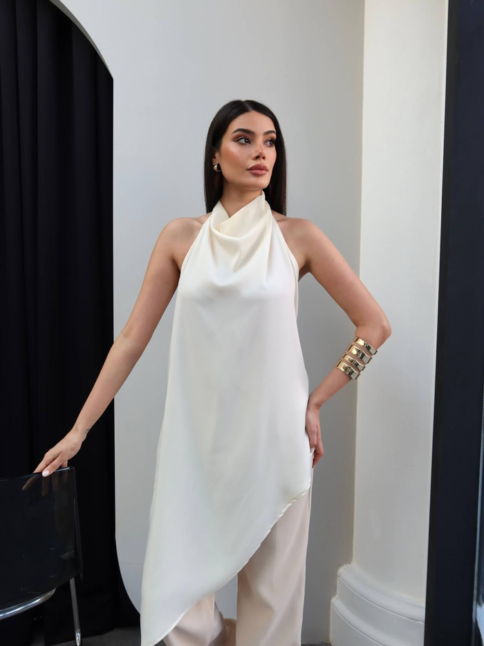 Sırt Dekolteli Degaje Yaka Saten Bluz