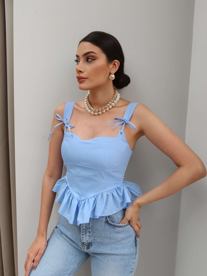 Sırt Kuşgözü Detaylı Askılı Bluz