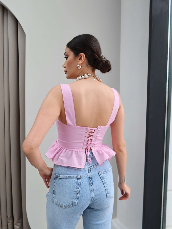 Sırt Kuşgözü Detaylı Askılı Bluz