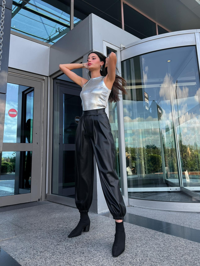 Siyah Banane Lastikli Deri Pants