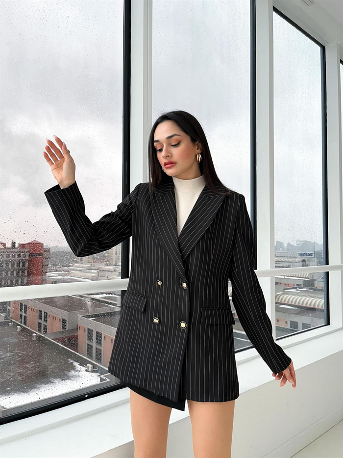 Siyah Çizgili Blazer Ceket