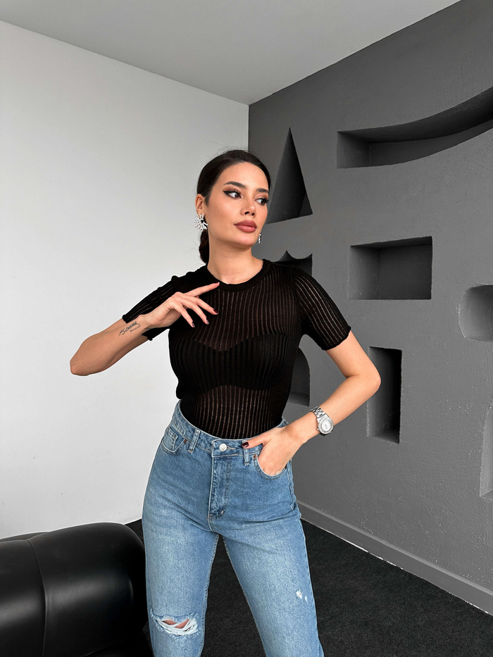 Siyah Kısa Kol Fitilli Bluz