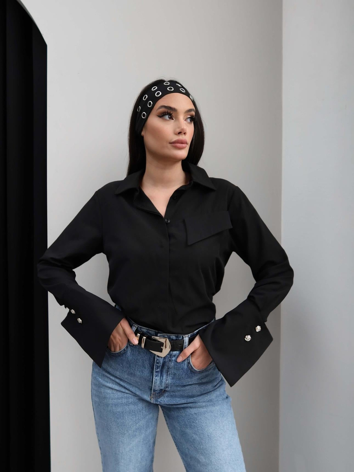 Siyah Kol Manşetli Gömlek