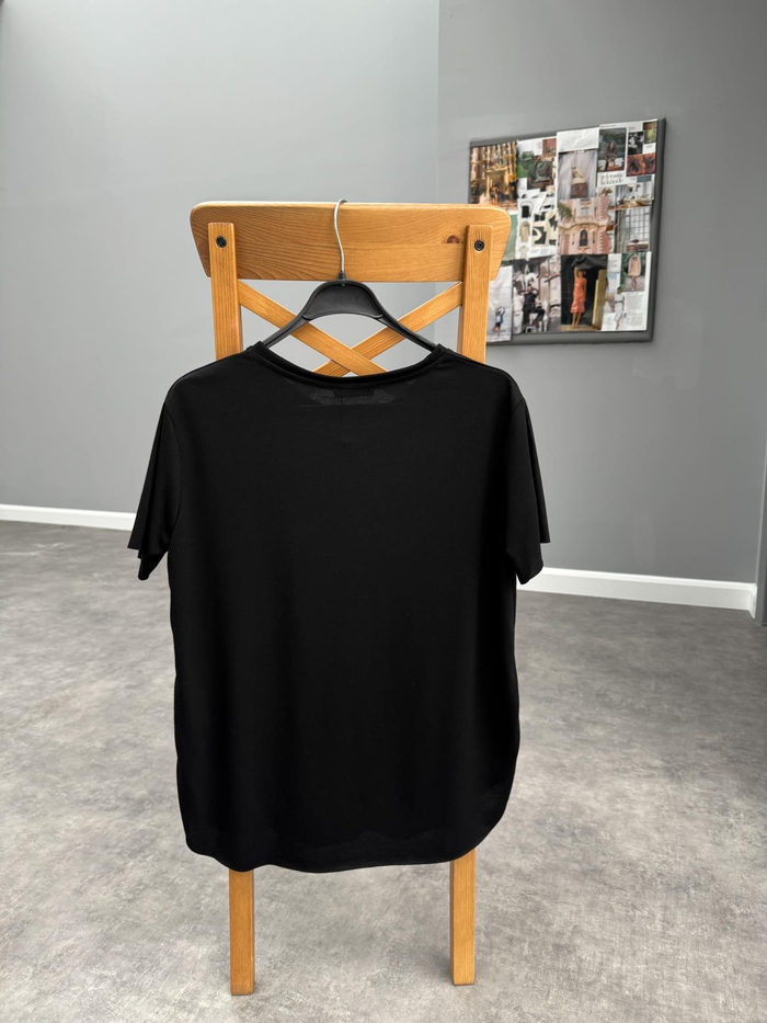 Siyah Oval Kesim Tshirt
