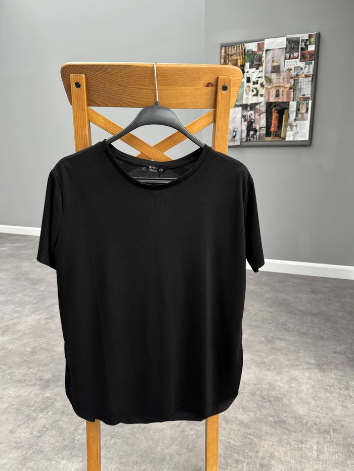 Siyah Oval Kesim Tshirt