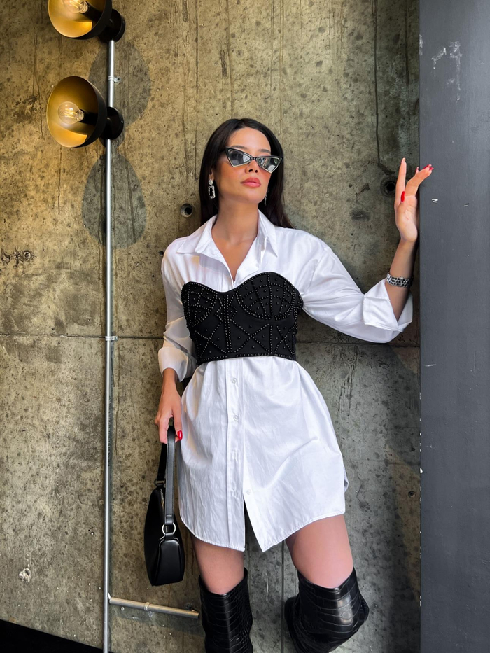 Siyah Pearl İşlemeli Crop